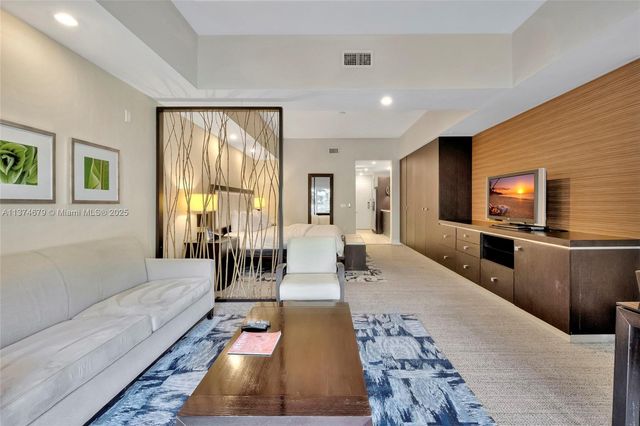 5300 NW 87th Ave 606, Doral, FL 33178