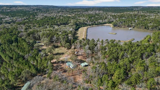 2000 W. An County Rd 441, Palestine, TX 75803