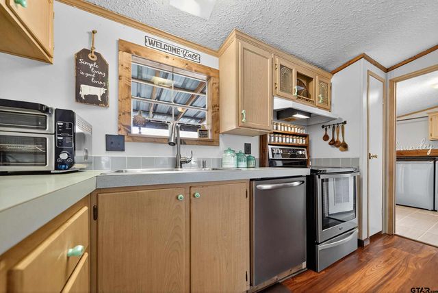 2000 W. An County Rd 441, Palestine, TX 75803