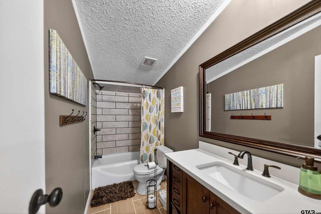 2000 W. An County Rd 441, Palestine, TX 75803