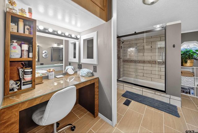 2000 W. An County Rd 441, Palestine, TX 75803