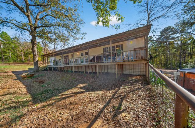 2000 W. An County Rd 441, Palestine, TX 75803