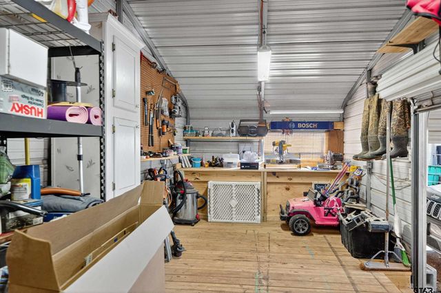 2000 W. An County Rd 441, Palestine, TX 75803