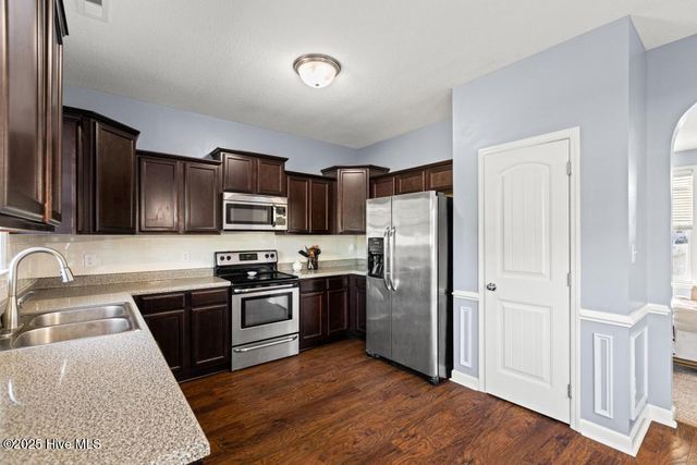 710 Ashley Meadow Lane, Jacksonville, NC 28546