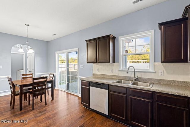 710 Ashley Meadow Lane, Jacksonville, NC 28546