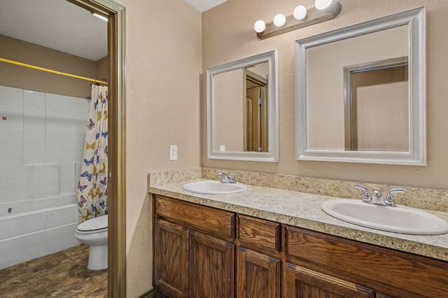2821 STATE HIGHWAY 101, Bridgeport, TX 76426