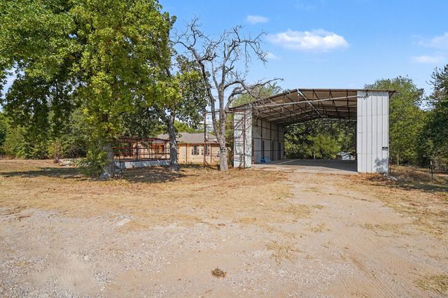 2821 STATE HIGHWAY 101, Bridgeport, TX 76426