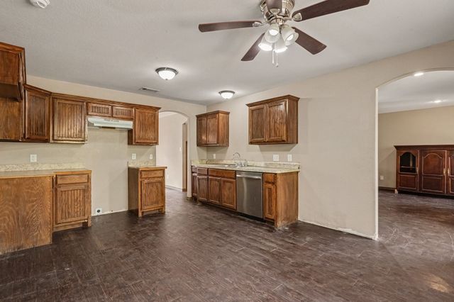 2821 STATE HIGHWAY 101, Bridgeport, TX 76426