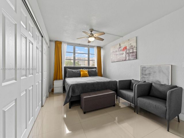 7021 Environ Boulevard 320, Lauderhill, FL 33319