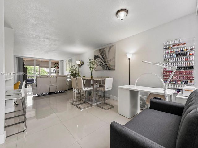 7021 Environ Boulevard 320, Lauderhill, FL 33319