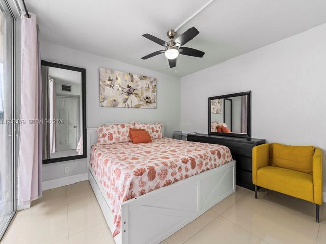7021 Environ Boulevard 320, Lauderhill, FL 33319