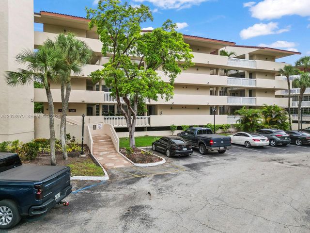 7021 Environ Boulevard 320, Lauderhill, FL 33319