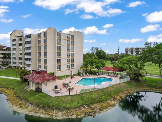 7021 Environ Boulevard 320, Lauderhill, FL 33319