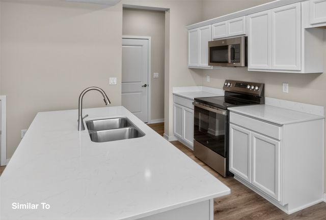 9160 Robinson Drive, West Des Moines, IA 50266