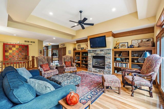 W4390 N Lake Shore DRIVE, Lake Geneva, WI 53147
