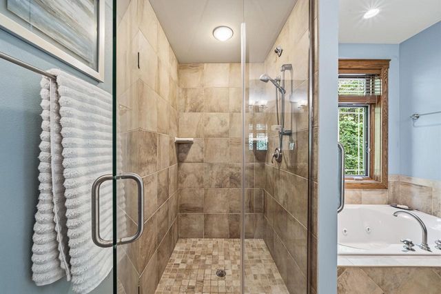 W4390 N Lake Shore DRIVE, Lake Geneva, WI 53147