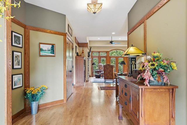 W4390 N Lake Shore DRIVE, Lake Geneva, WI 53147