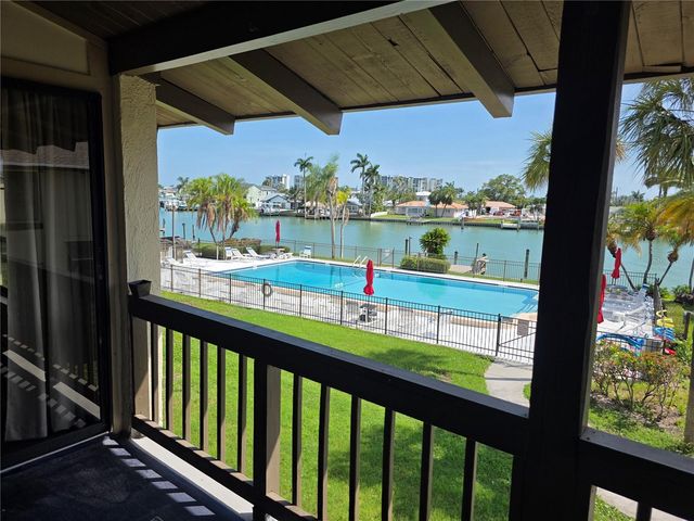 507 PLAZA SEVILLE COURT 514, Treasure Island, FL 33706