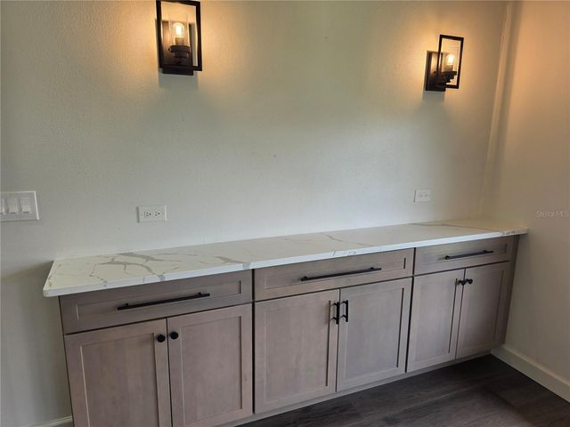507 PLAZA SEVILLE COURT 514, Treasure Island, FL 33706