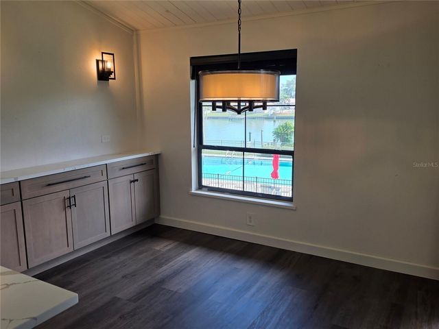 507 PLAZA SEVILLE COURT 514, Treasure Island, FL 33706