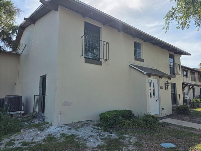 507 PLAZA SEVILLE COURT 514, Treasure Island, FL 33706