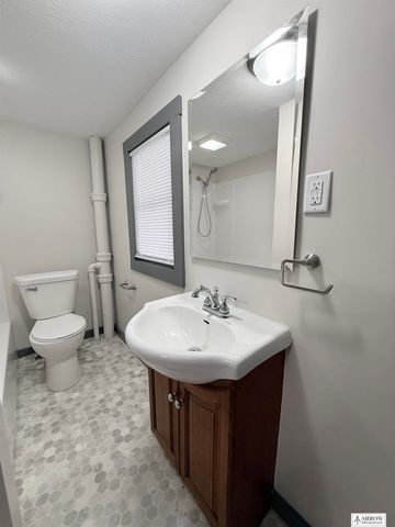 236 W E Street, Lincoln, NE 68508