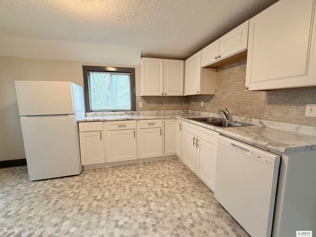 236 W E Street, Lincoln, NE 68508