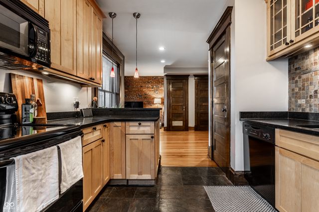 108 E Saint Clair Street APT G, Indianapolis, IN 46204