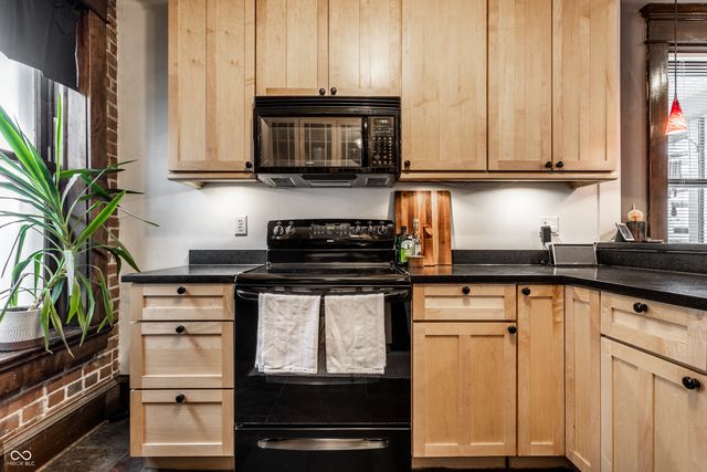 108 E Saint Clair Street APT G, Indianapolis, IN 46204