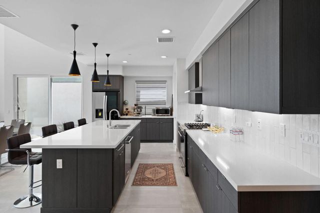 3618 Taylor Drive, Palm Springs, CA 92262