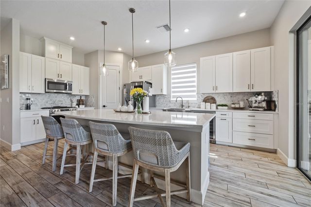 11414 JUGLANS DRIVE, Odessa, FL 33556