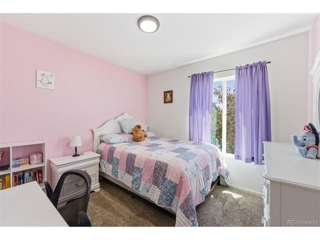 4993 Jasper Ct, Denver, CO 80239