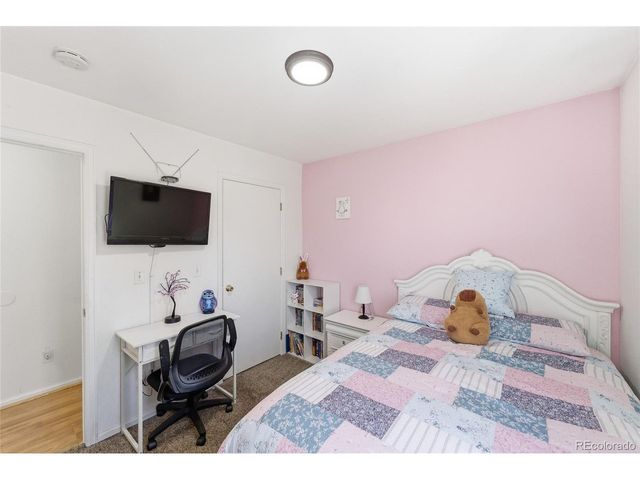 4993 Jasper Ct, Denver, CO 80239