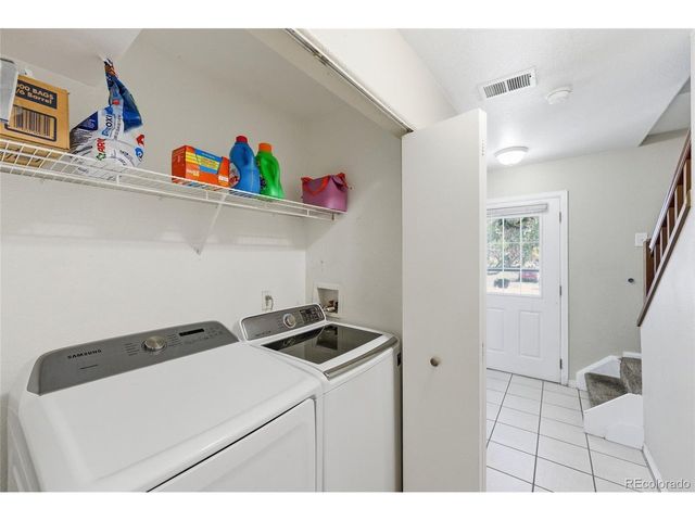 4993 Jasper Ct, Denver, CO 80239