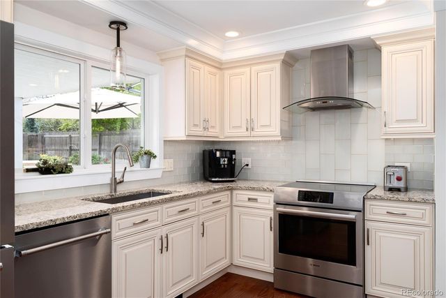 3750 S Glencoe Street, Denver, CO 80237