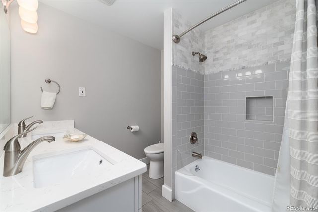 3750 S Glencoe Street, Denver, CO 80237