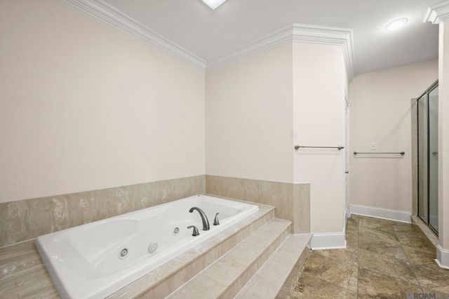 16025 Parkside Ct, Baton Rouge, LA 70817