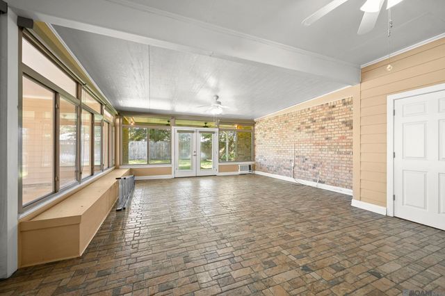 16025 Parkside Ct, Baton Rouge, LA 70817