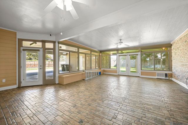 16025 Parkside Ct, Baton Rouge, LA 70817