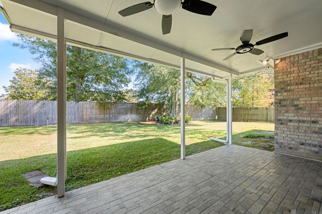 16025 Parkside Ct, Baton Rouge, LA 70817