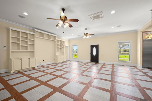 16025 Parkside Ct, Baton Rouge, LA 70817