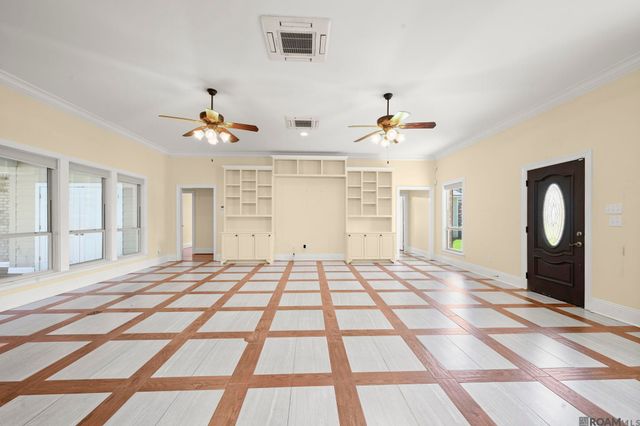 16025 Parkside Ct, Baton Rouge, LA 70817