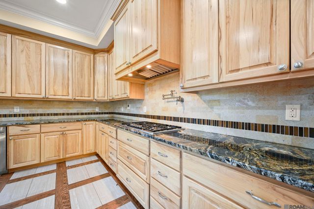 16025 Parkside Ct, Baton Rouge, LA 70817