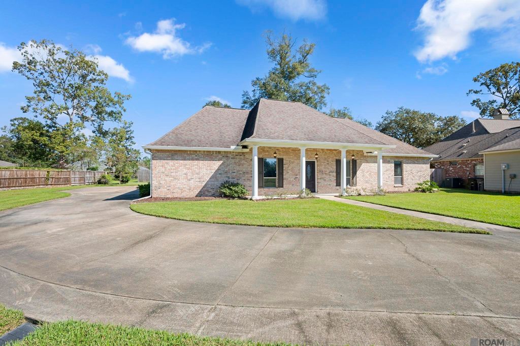 16025 Parkside Ct, Baton Rouge, LA 70817
