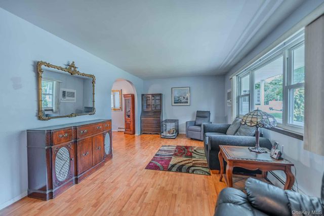 118 Fairmont Avenue, Medford, NY 11763
