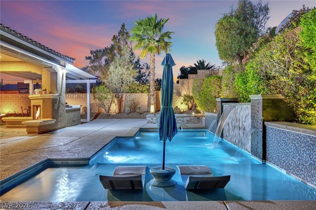 6067 Downs Court, Las Vegas, NV 89149