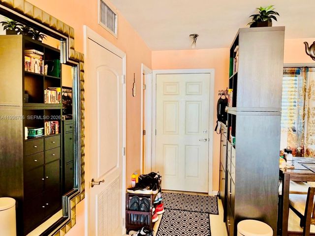 1150 NE 191st Street 38, Miami, FL 33179
