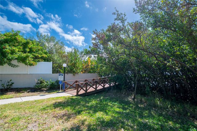 1312 PASADENA AVENUE S 16, South Pasadena, FL 33707