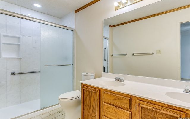 13807 WINDING HL, San Antonio, TX 78217
