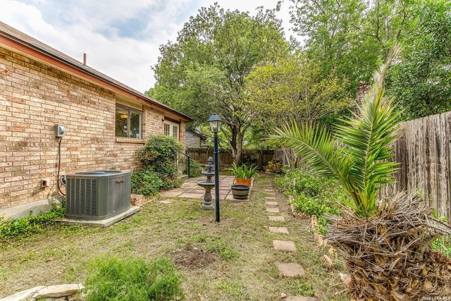 13807 WINDING HL, San Antonio, TX 78217